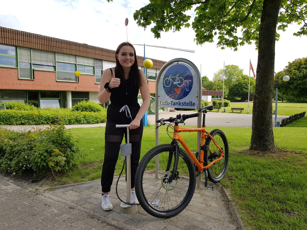 Frische Luft gibt es zu jeder Tageszeit und für alle Fahrräder - Lara-Sophie Backus ist begeistert