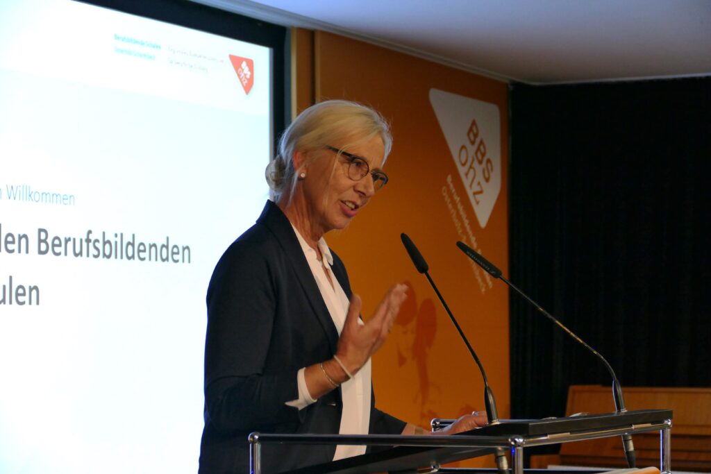 Jutta Finken, stellvertretende Schulleitung