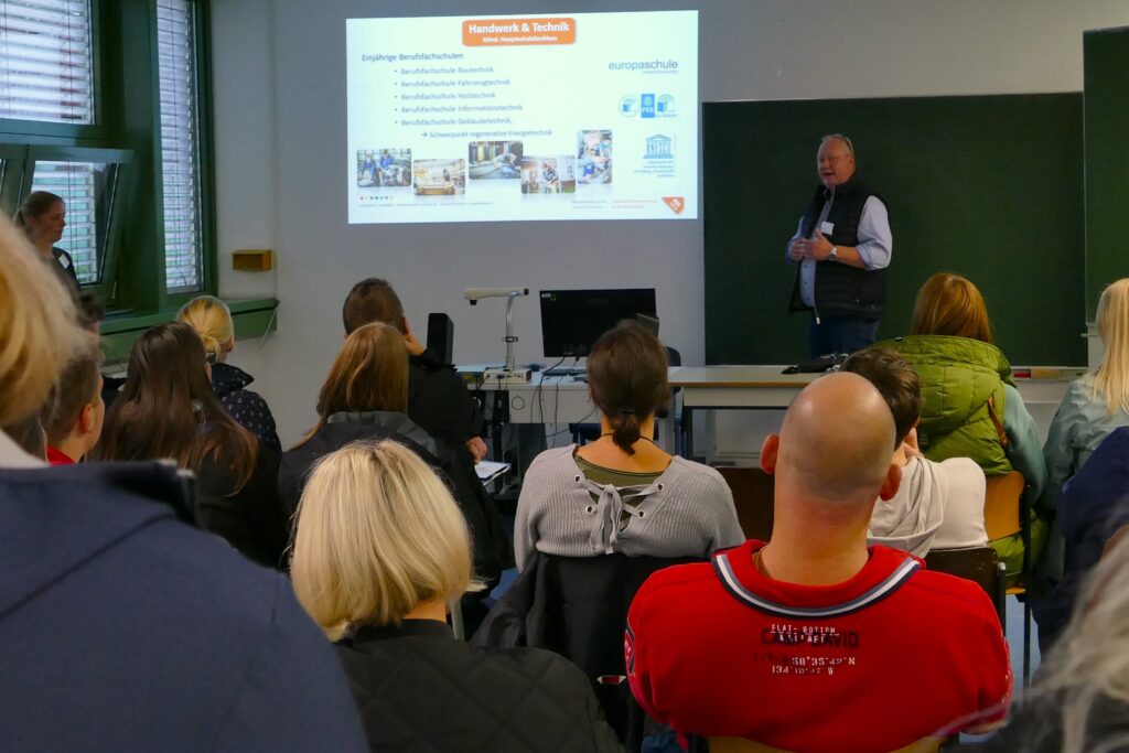 Informationen zu den BBS-Bildungsgängen aus erster Hand präsentierte Michael von Düllen